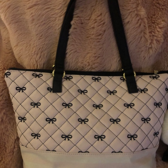New with tag RARE  Betsy Johnson luv Betsy Pink Bow Amor small tote - Picture 8 of 8